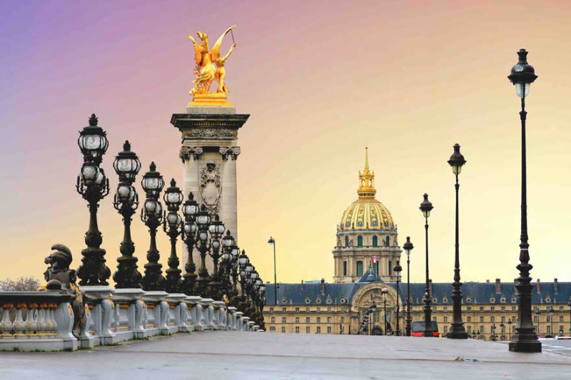 Paris, France flight deal